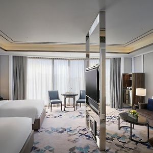 Standard Double Suite